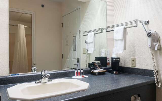 Super 8 by Wyndham Arkansas City KS