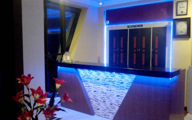Hotel Golden Dust Puri