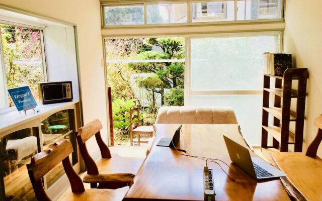 Vanguard Backpackers - Hostel