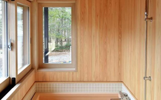 Shishi Iwa House