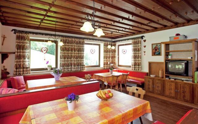 Bright Holiday Home in Saalbach With Mountain View