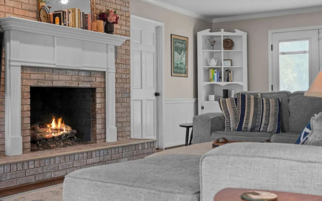 Southern Sunshine Retreat