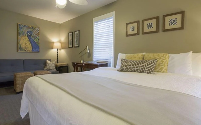 Rehoboth Guest House - Adults only