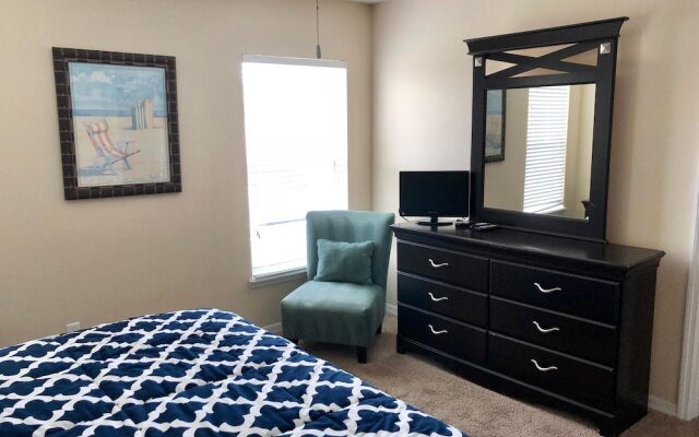 Four Bedroom Pool Home - 150 EP - Vusa