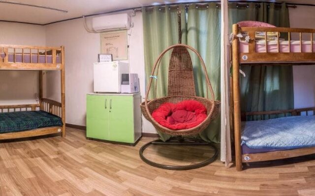 Owl's Nest Guesthouse