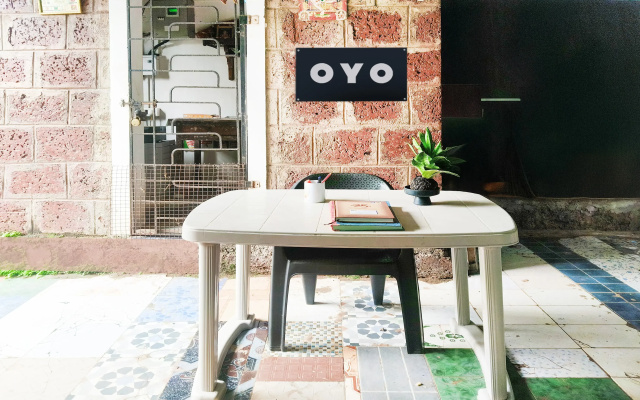 OYO 838989 fenni and ferns stays