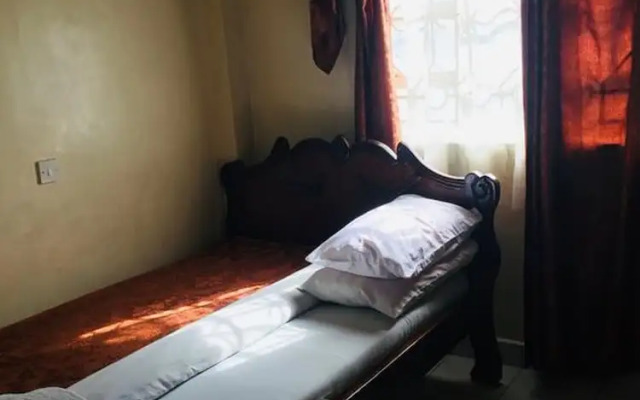 Sir James Hotel