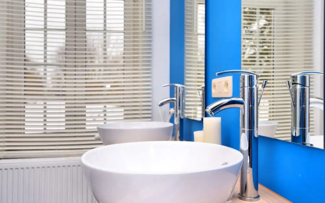 Luxurious Holiday Home in Courtil with a Jacuzzi