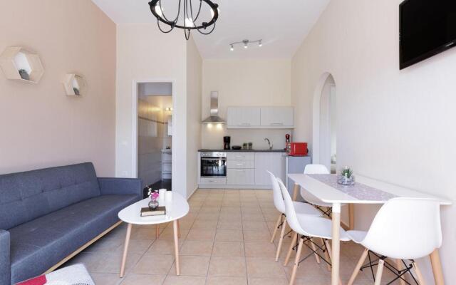 Central Apartments by Konnect, Ipsos