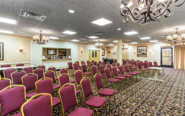 Quality Inn & Suites Conference Center Across from Casino