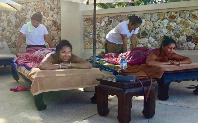 Sibaja Palms Sunset Beach Luxury Villa