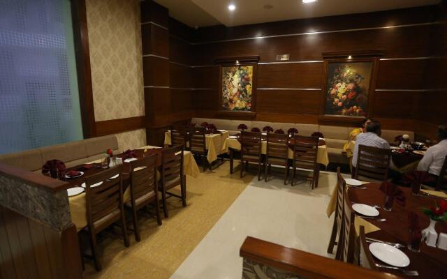 Hotel Paras Inn by Treebo Hotels