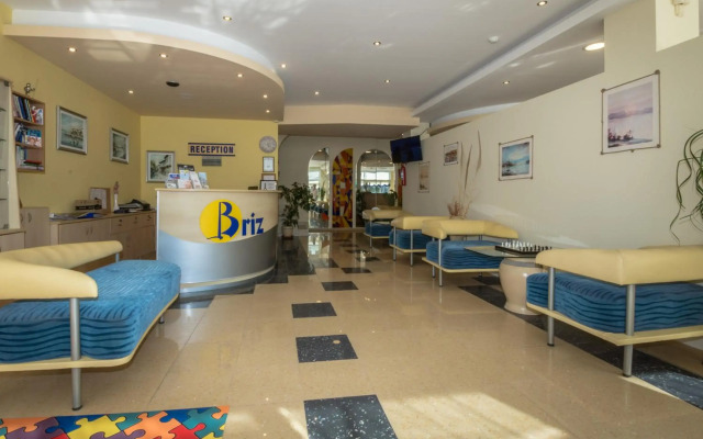 Hotel Briz