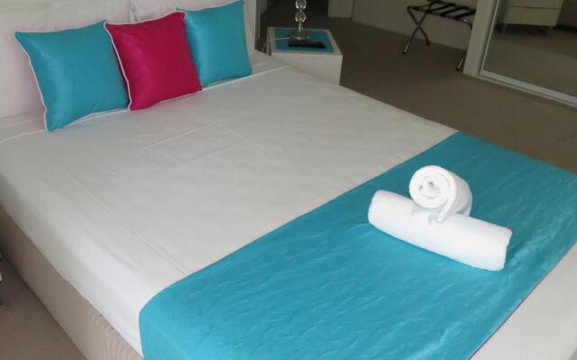 Port Douglas Outrigger Holiday Apartments