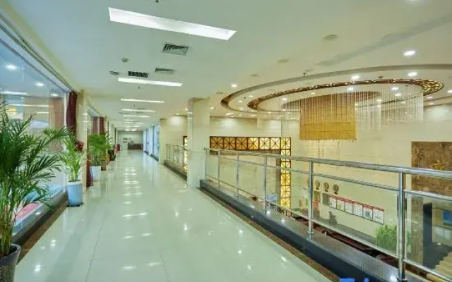 Linxi Shengshi Business Hotel