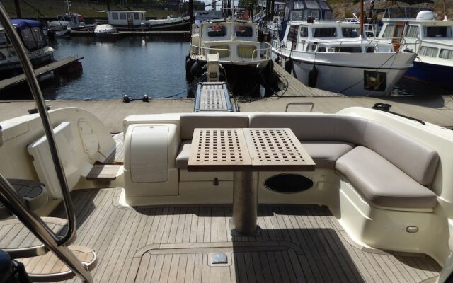 Rhein Yacht Lexa