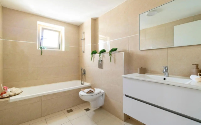 Stylish 1 Bedrooms Parking At City Gate