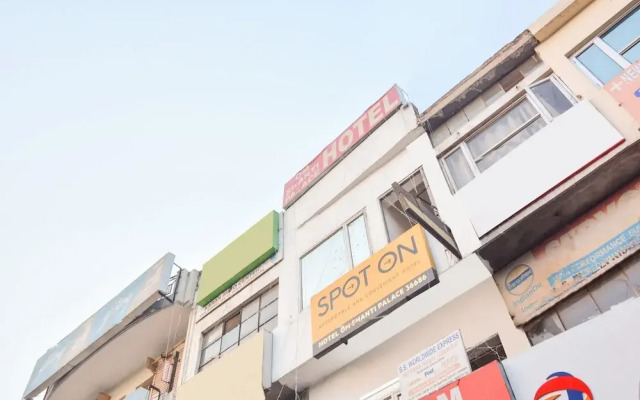 SPOT ON 36686 Hotel Om Shanti Palace