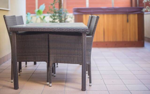 Beachfront Apartment Silvi (R80)