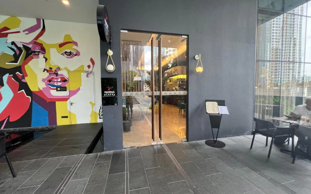 Super Star Suite 5min KLCC Netflix 1cp