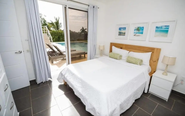 Spectacular Private 3 Bedroom Villa in Gated Community