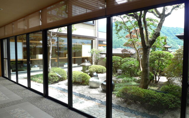 Ubuya Guest House