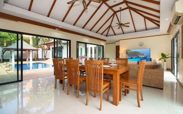 Balinese-Style 3BR Pool Villa Tina