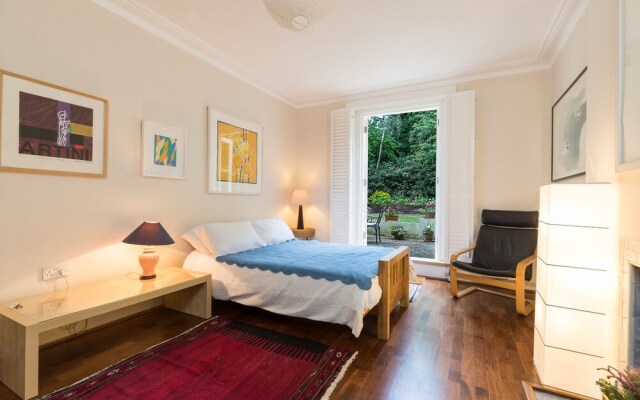 Elegant 2 bed near Hampstead and Camden, sleeps 4