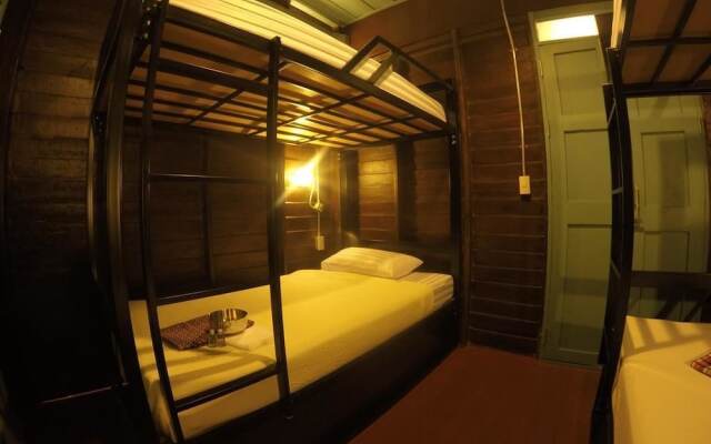La Moon Hostel