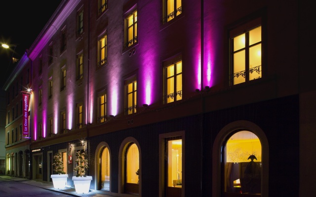 La Cour Des Augustins Boutique Gallery Design Hotel