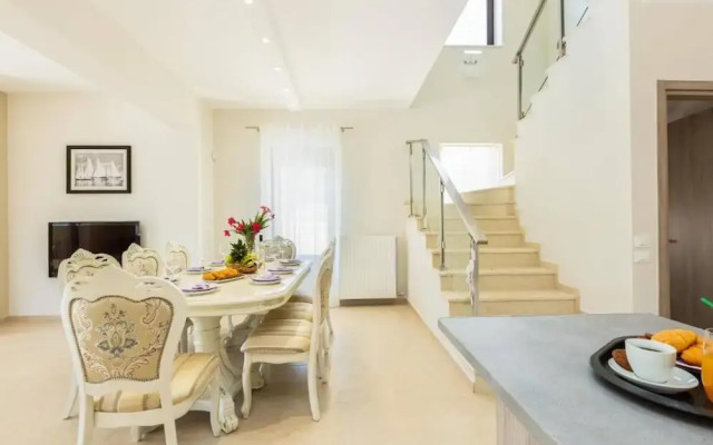 Villa Noboa Sea View Spacious And Cozy 5bd
