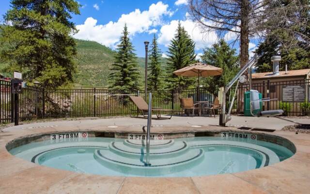 Bluegreen's StreamSide at Vail