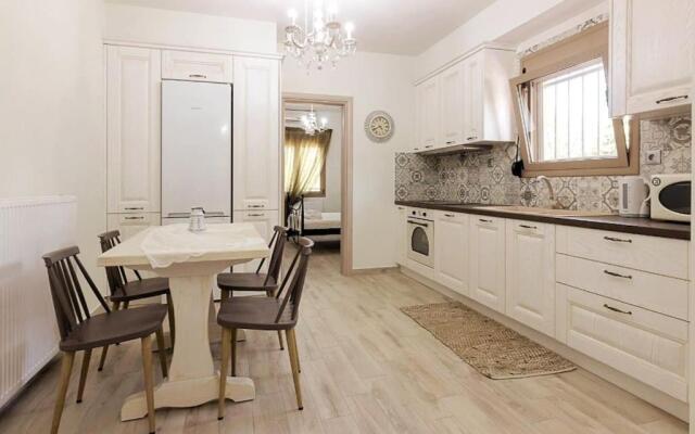 Hersonissos Modern One Bedroom Apartment Beachside