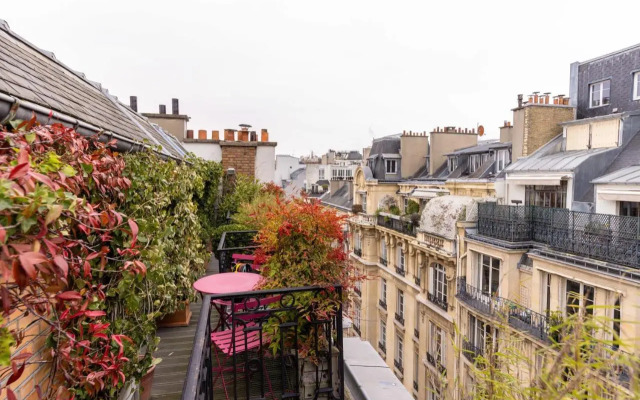 Squarebreak - Arc de Triomphe Apartments