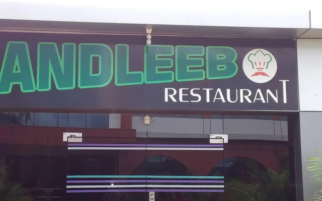 Hotel Andleeb Palace
