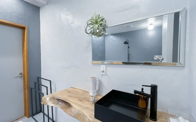 Lestel Naha - Hostel