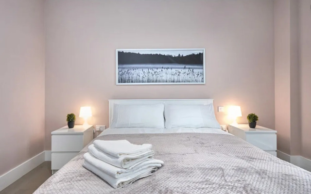 Impeccable 3-bed Apartment in London