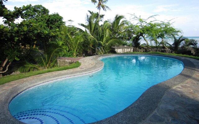 Maia's Beach Resort