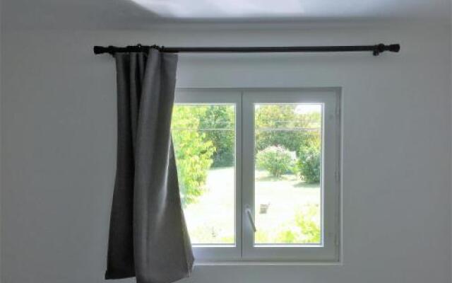 Maison neuve au pied des vignes