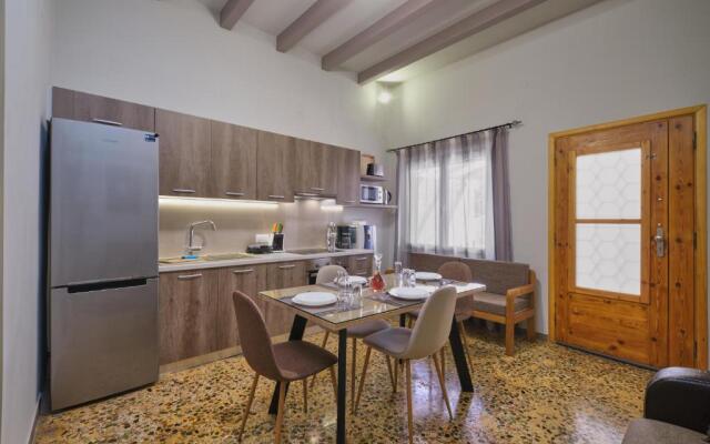 Chara Villas with 20m2 swimming pool-BBQ!