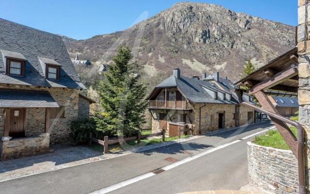 Casa Uvago by SeaMount Rentals