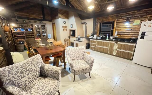 Cabana em Gramado 4 pessoas Chalé 02