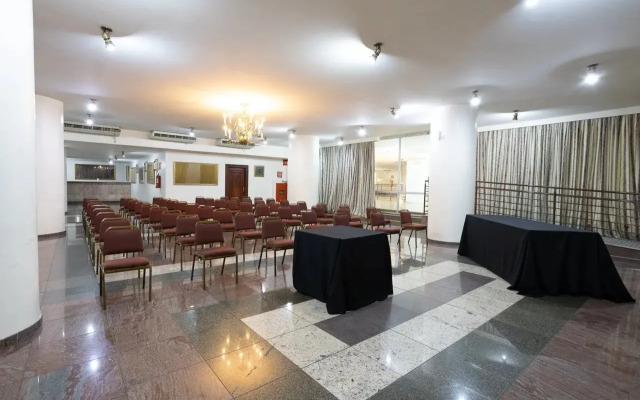 Dayrell Hotel e Centro de Convenções