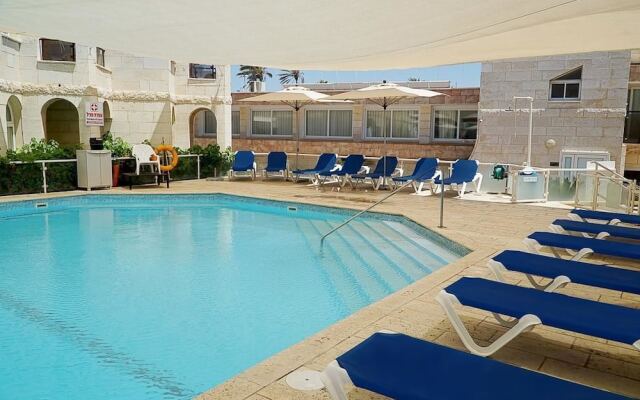 Acco Beach Hotel