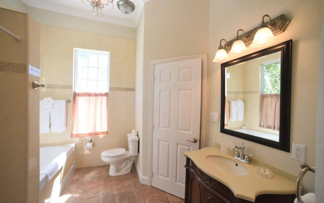 Shangri-La Boutique Bed & Breakfast