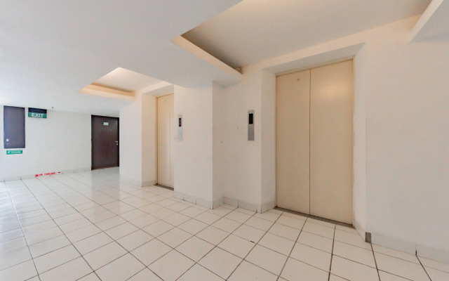 RedDoorz Apartment @ Jarrdin Cihampelas