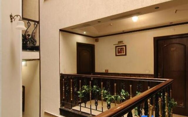 Greenleaf Apartment And Suites, Kalkaji