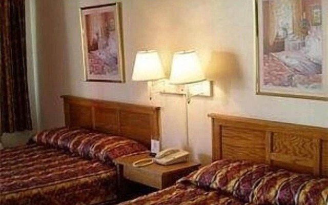 Red Carpet Inn