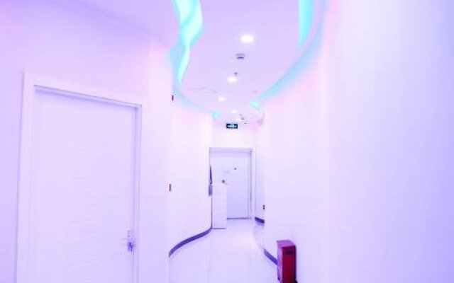 Wonderful House Capsule Hostel