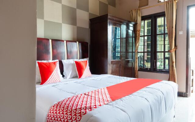 Hotel O Adelia Residence